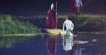 Płaszcz, szpada i kropidło. Tysiąc lat Polski w dwie godziny