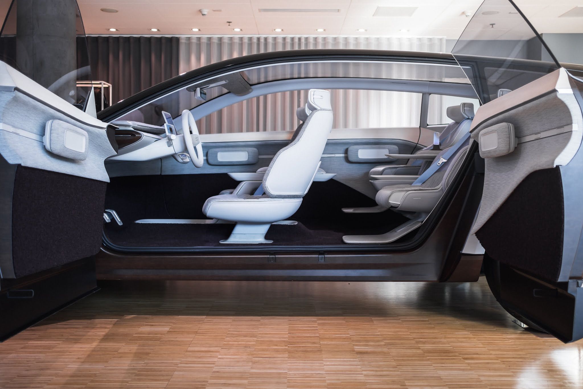 Volvo Recharge Concept