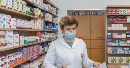 Niemcy wykupują ten lek na potęgę. Mają jeden powód