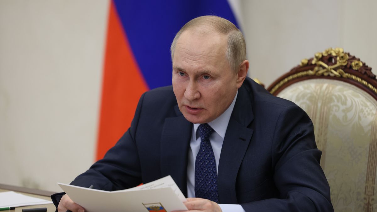 Russian President Vladimir Putin holds an annual meeting of the Presidential Council for Civil Society and Human Rights via video conference at the Kremlin in Moscow, Russia, 07 December 2022. EPA/MIKHAIL METZEL / SPUTNIK / KREMLIN POOL MANDATORY CREDIT Dostawca: PAP/EPA.