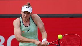 Jelena Rybakina wkroczyła na trawę. Jej mecz rozstrzygnęły dwa sety