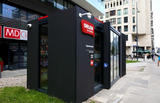 Orlen w Ruchu z nowymi kioskami, do których można wejść