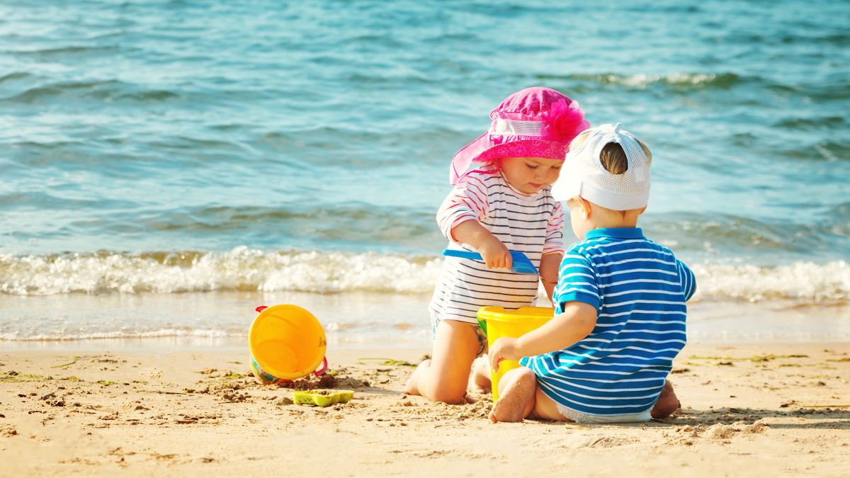 dzieci wakacje plaża