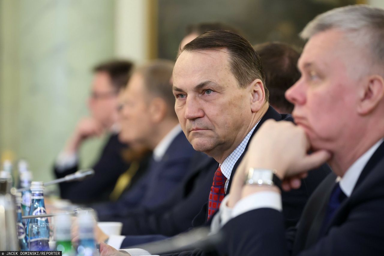 Sikorski poparł Dudę. "Chce pokazać kierunek"