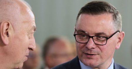 Koronawirus. Jerzy Polaczek z PiS trafił do szpitala. Jest pod tlenem