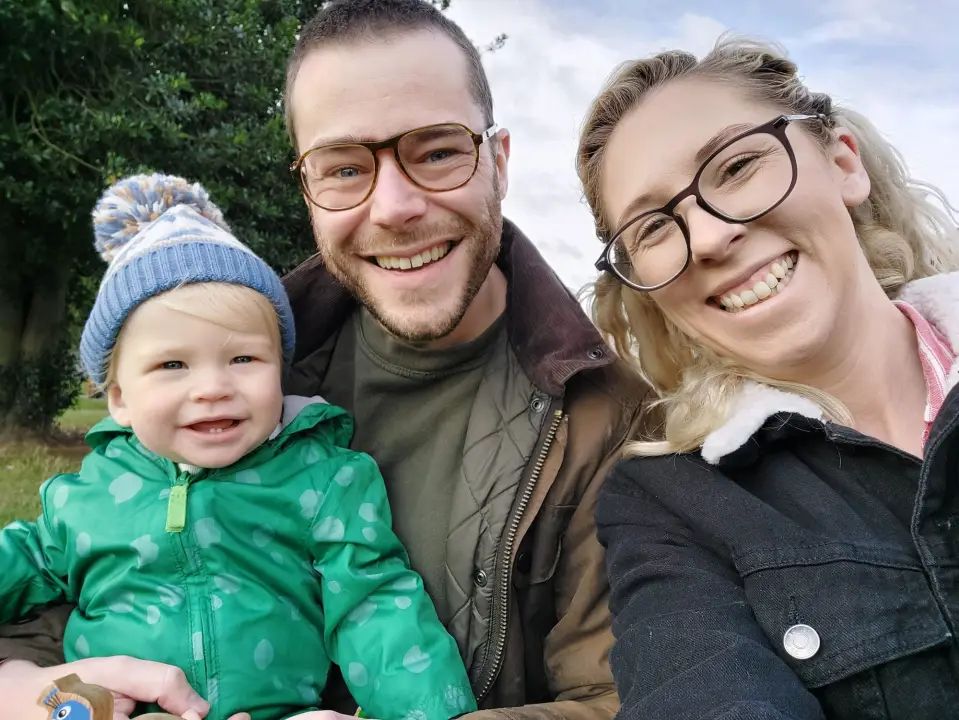 Xander, Laura i ich syn