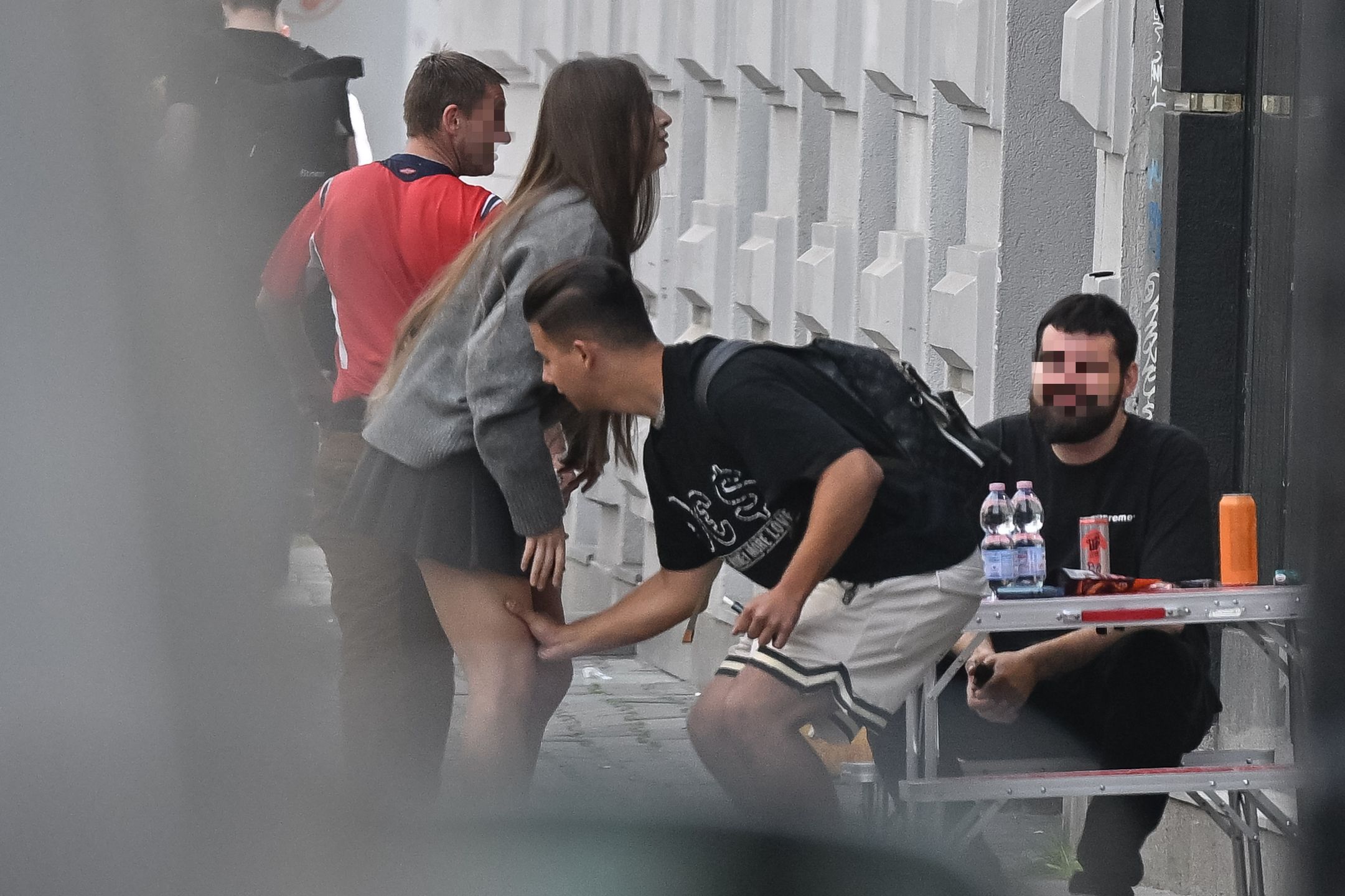 Allan Krupa z dziewczyną na mieście