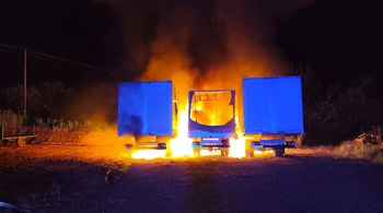 Pożar trzech busów w miejscowości Mliczany. Sprawę bada policja