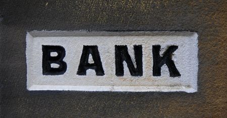 KE chce zwiększyć odporność banków na wstrząsy finansowe