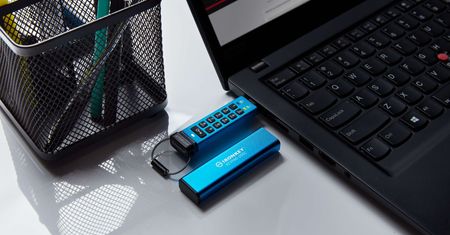 Kingston prezentuje szyfrowany nośnik USB-C z klawiaturą do PIN-ów