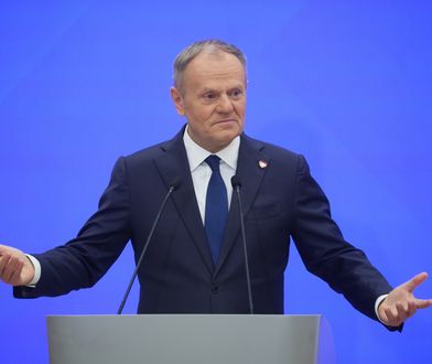 "Wielki polski exodus". Tusk reaguje na artykuł w brytyjskiej gazecie