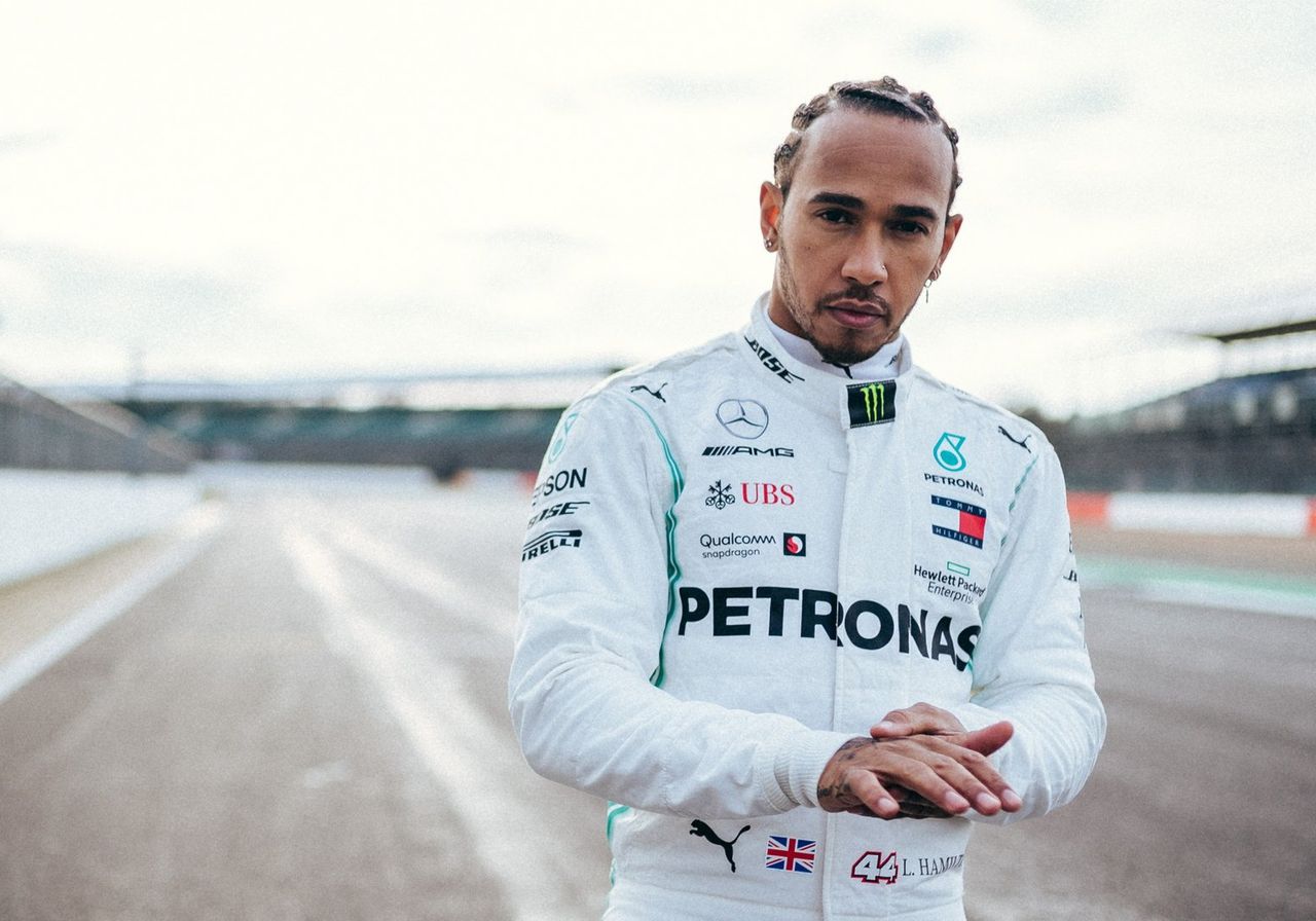 Lewis Hamilton jest przeciwny skórzanej tapicerce w Mercedesach