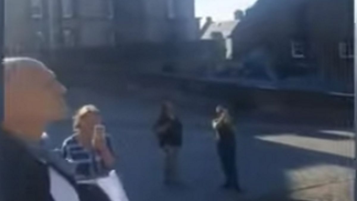 Protestujący na zamku w Edynburgu