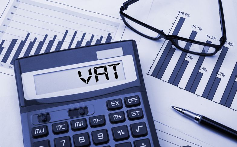 Żeby zarejestrować się jako czynny podatnik VAT, należy wypełnić formularz VAT-R