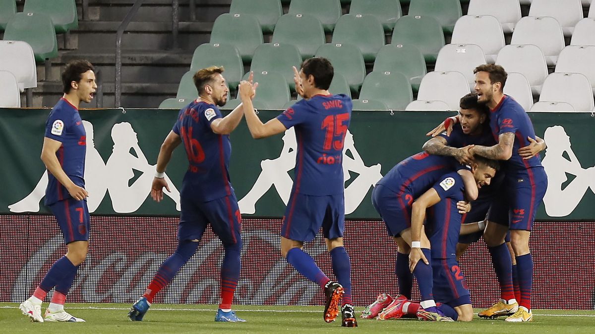 PAP/EPA / Jose Manuel Vidal / Na zdjęciu: piłkarze Atletico Madryt