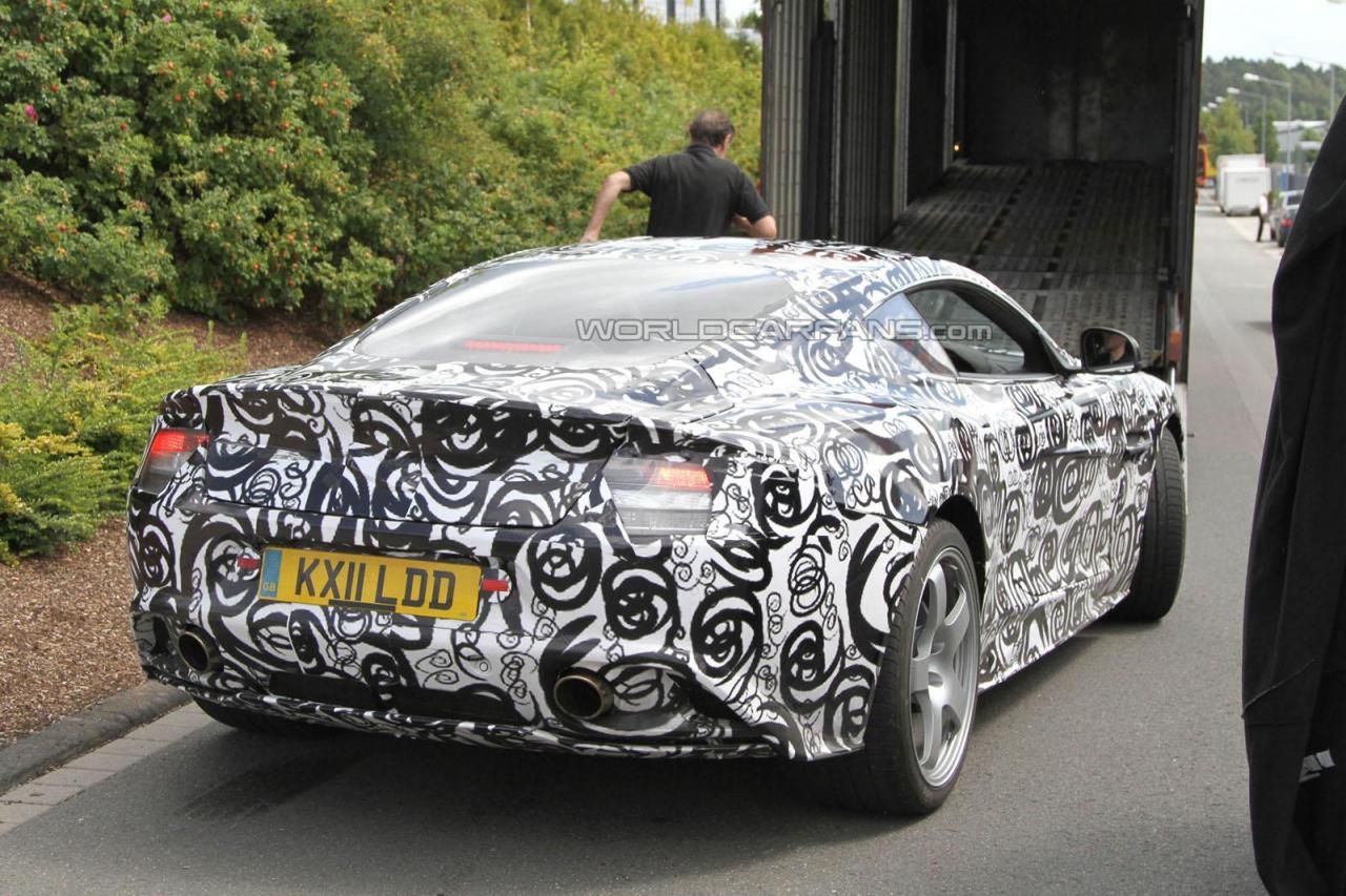 Aston Martin DB9 2013