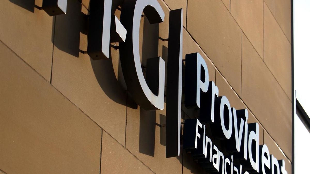 Po rezygnacji z agentów, ściągalność rat pożyczek brytyjskiego Providenta spadła do 57 proc.