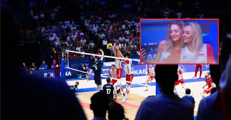 To był hit! Kamery przyłapały je podczas selfie. Znamy już efekty