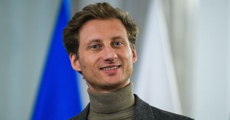 Zakazane hasło w Warszawie. Izraelczycy oburzeni, poseł KO nie żałuje