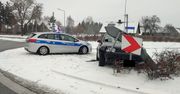 Moszczanka: Groźny incydent na rondzie. Kierowca był pijany