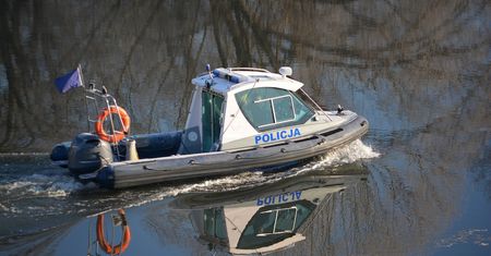 Dantejskie sceny w Olsztynie. Mężczyzna wrzucony do rzeki