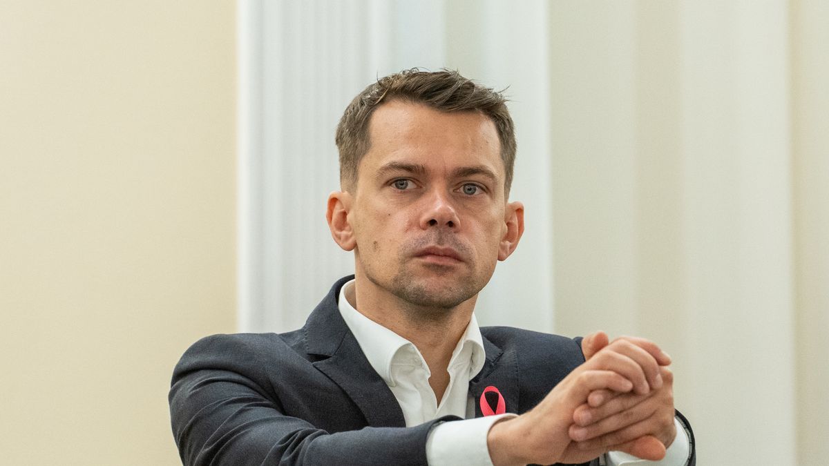 WARSAW, POLAND - 2024/10/15: Michal Kolodziejczak seen during the weekly Ministerial meeting in Warsaw. The Council of Ministers held they weekly session, on key security issues, financial issues and assistance in the health crisis were also discussed, among other things. Ministers also debated a new law on refugees and a temporary blocking of the right to asylum. (Photo by Marek Antoni Iwanczuk/SOPA Images/LightRocket via Getty Images)