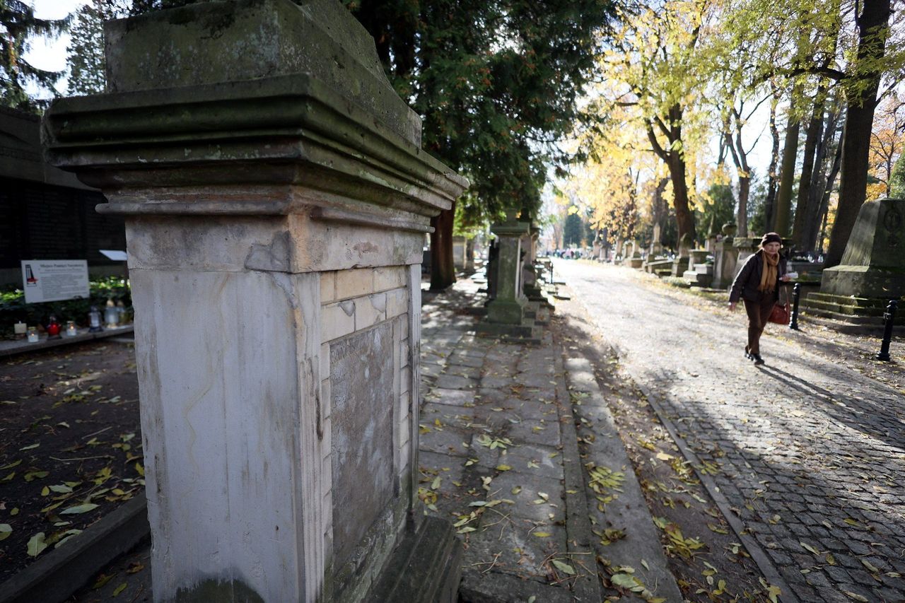 Lublin: Kwesta na Lipowej. W tym roku finansujemy odnowienie nagrobków