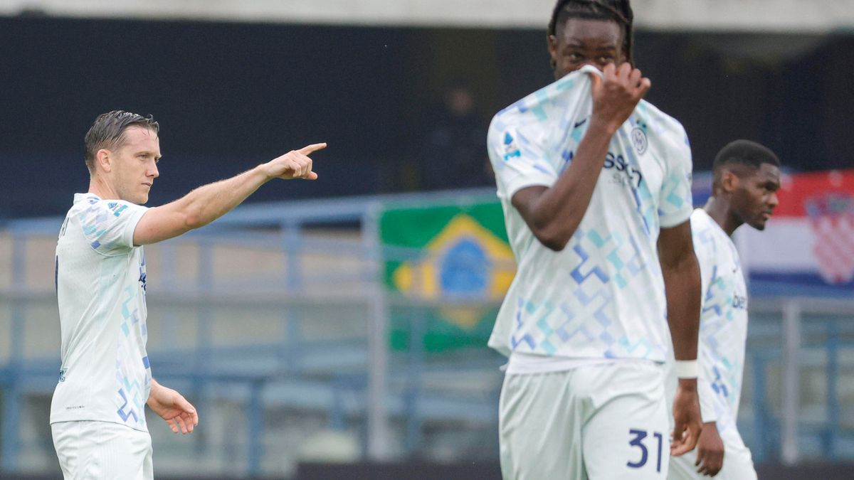 PAP/EPA / Emanuele Pennacchio / Piotr Zieliński w meczu z Hellasem Werona