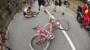 Przerażające zdjęcia z kraksy podczas Vuelta a Espana. Ucierpiał też Polak