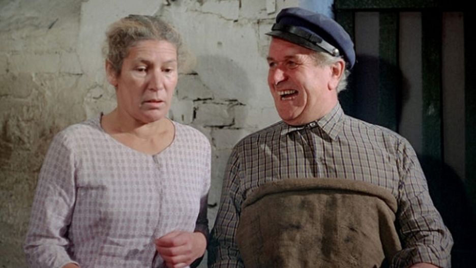 Maria Zbyszewska i Wacław Kowalski w filmie "Nie ma mocnych"