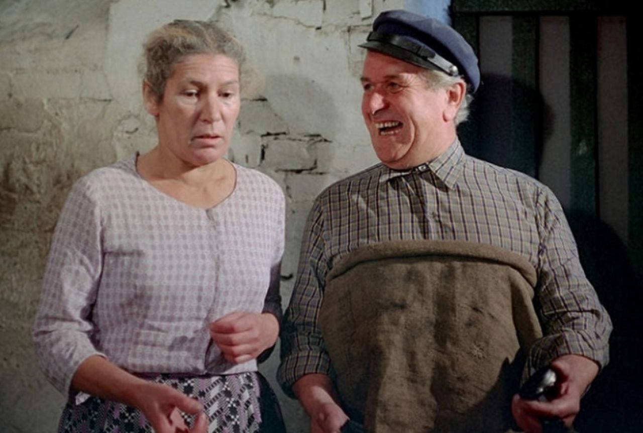 Maria Zbyszewska i Wacław Kowalski w filmie "Nie ma mocnych"