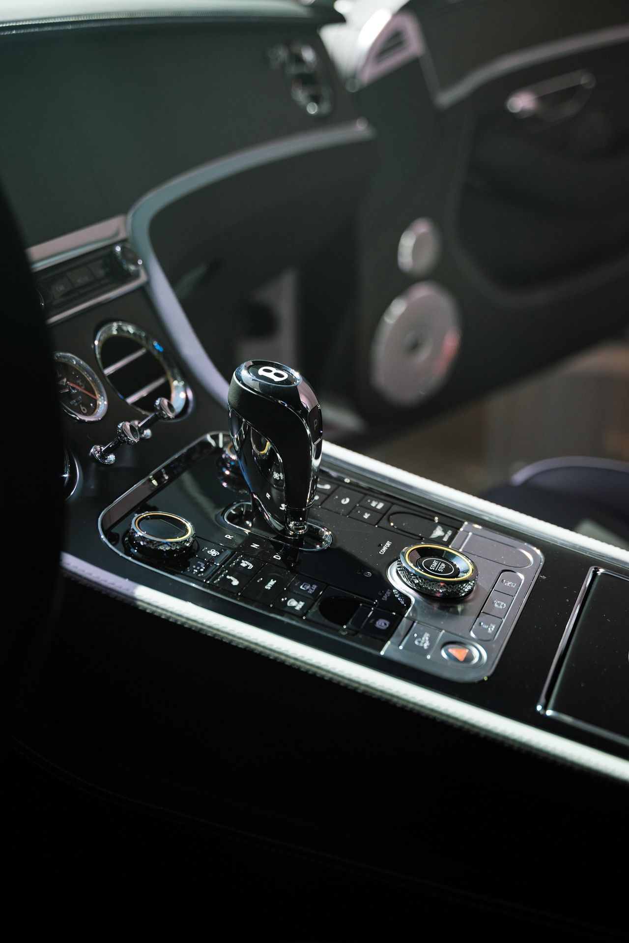 Bentley Nicolaus Copernicus Colection