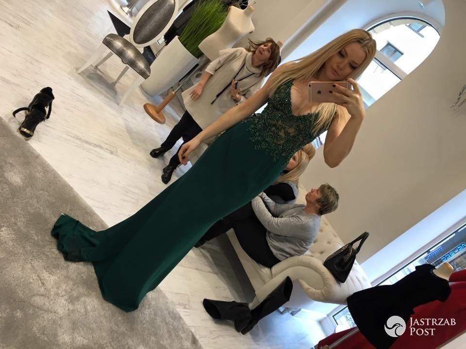 Ola Ciupa w kreacji Violi Piekut na Bal Dziennikarzy 2016 (fot. Facebook.com/OlaCiupa)