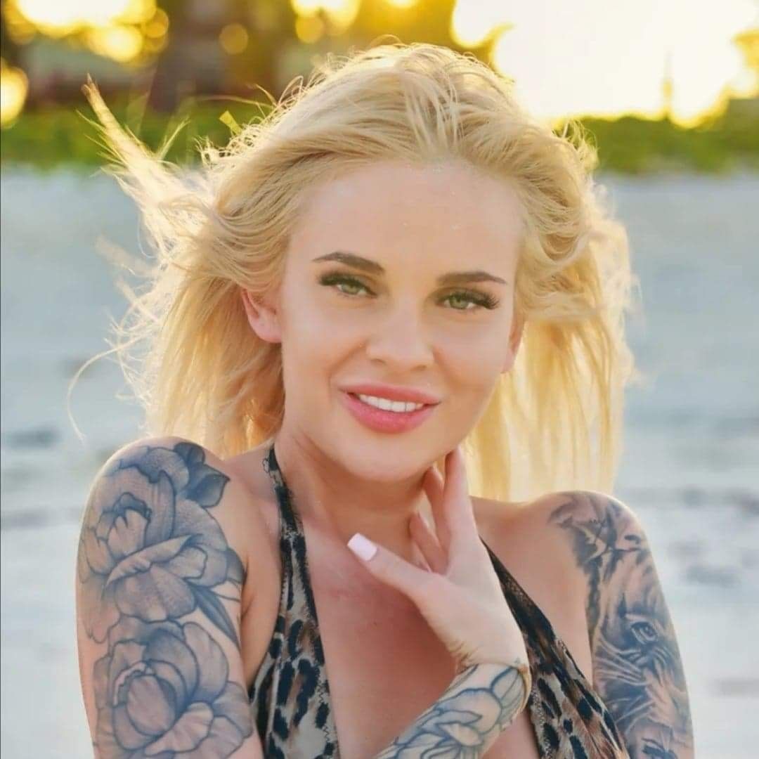 Aleksandra Hałabuda - Hotel Paradise 3