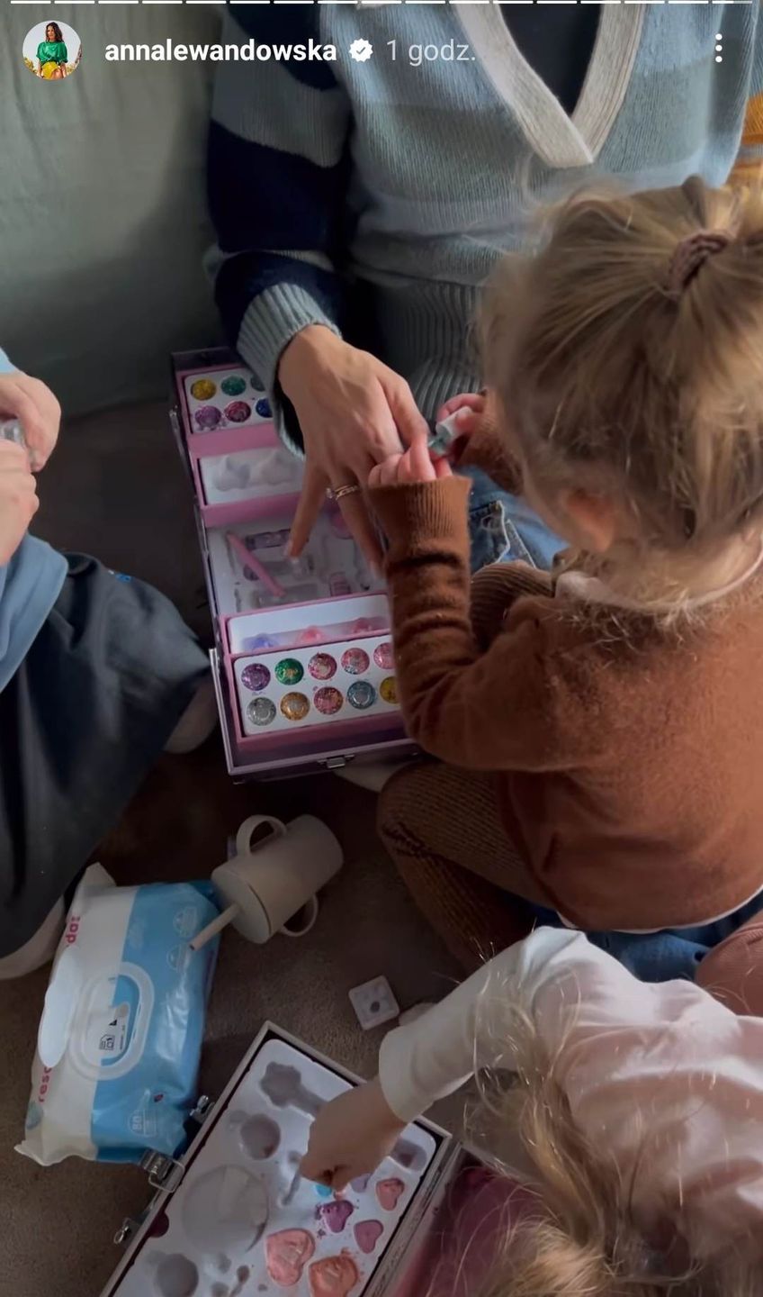 Ania Lewandowska w makijażu wykonanym przez Klarę i Laurę