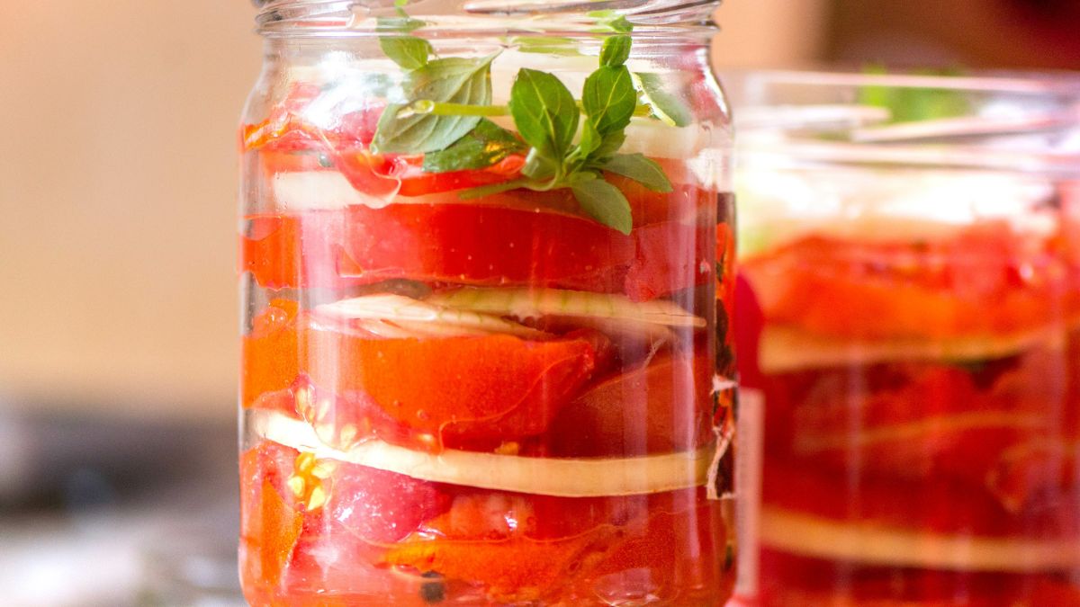 Przygotuj sałatkę z pomidorów na zimę 