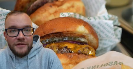 Zjadł burgera na stacji paliw i w najlepszej restauracji na świecie. Wnioski zaskakujące