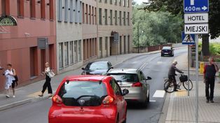 Ulica Dąbrowskiego w Oświęcimiu z nowym układem przejść