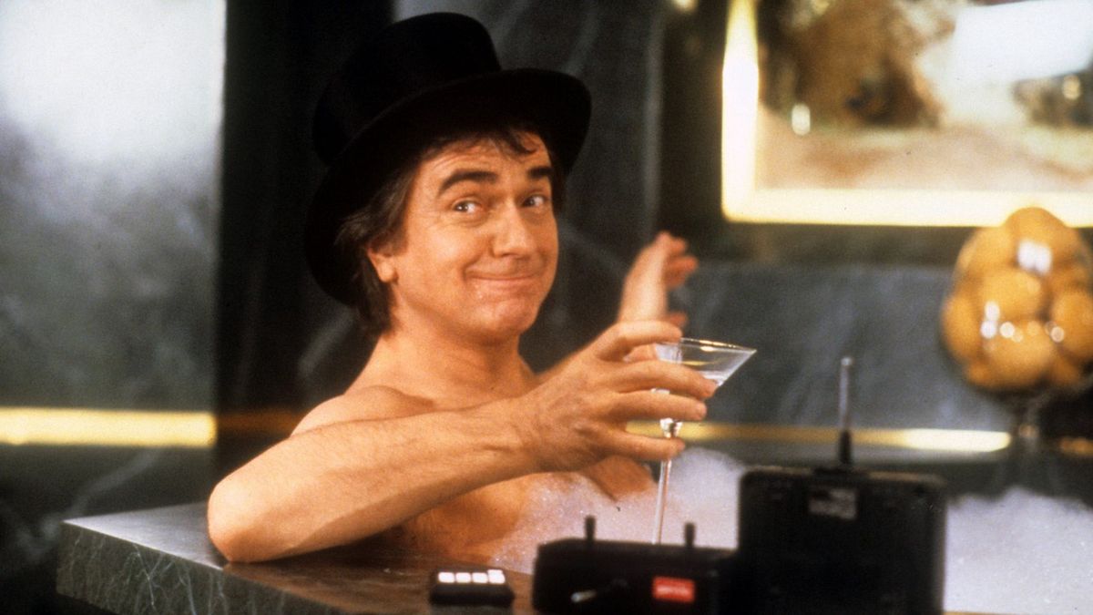 Dudley Moore w filmie "Artur"