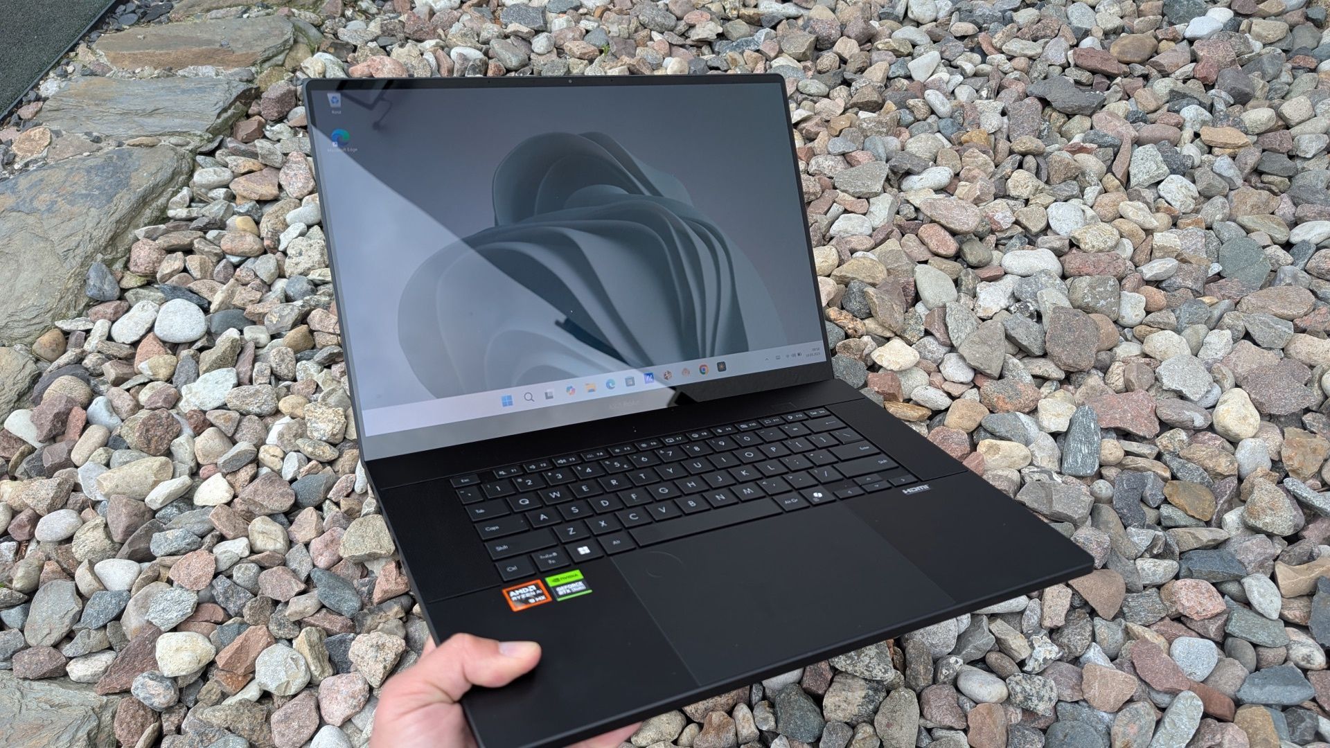 ASUS ProArt P16 H7606WP