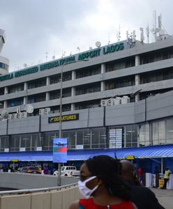 Zwłoki wprasowane w asfalt. Makabryczne znalezisko na płycie lotniska