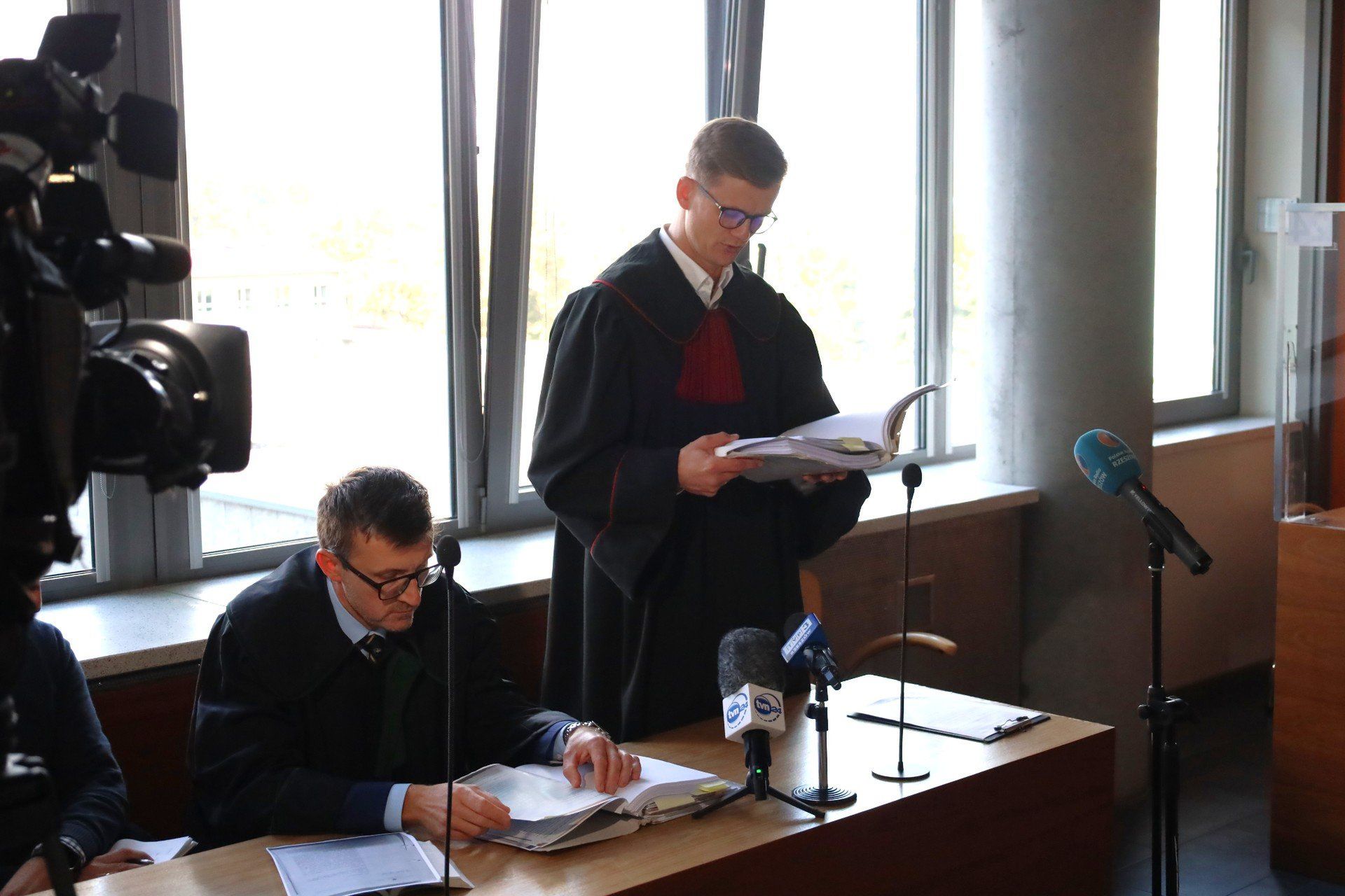 W Sądzie Rejonowym w Rzeszowie odbyła się rozprawa kierowcy oskarżonego o potrącenie 14-letniej Darii w grudniu 2023 roku. Dziewczynka szła do szkoły.