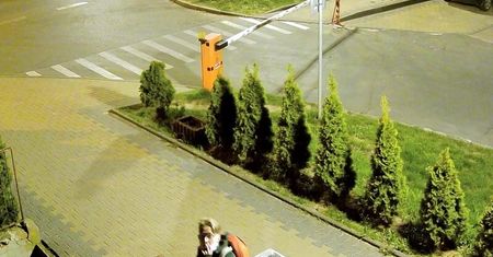 Nagrał się w trakcie kradzieży kamery monitoringu. Teraz jest poszukiwany
