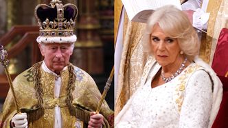 Historyczny moment: poruszony król Karol III W KORONIE. Obok królowa Camilla w kreacji ze złotymi haftami (ZDJĘCIA)