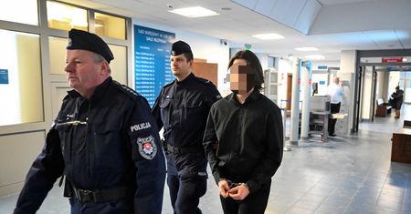 Wiózł 10 pasażerów osobówką. Doszło do tragedii. Szymon Cz. skazany
