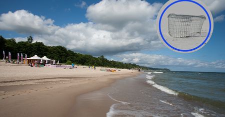 Widzisz druciany kosz na plaży? Nawet do niego nie podchodź
