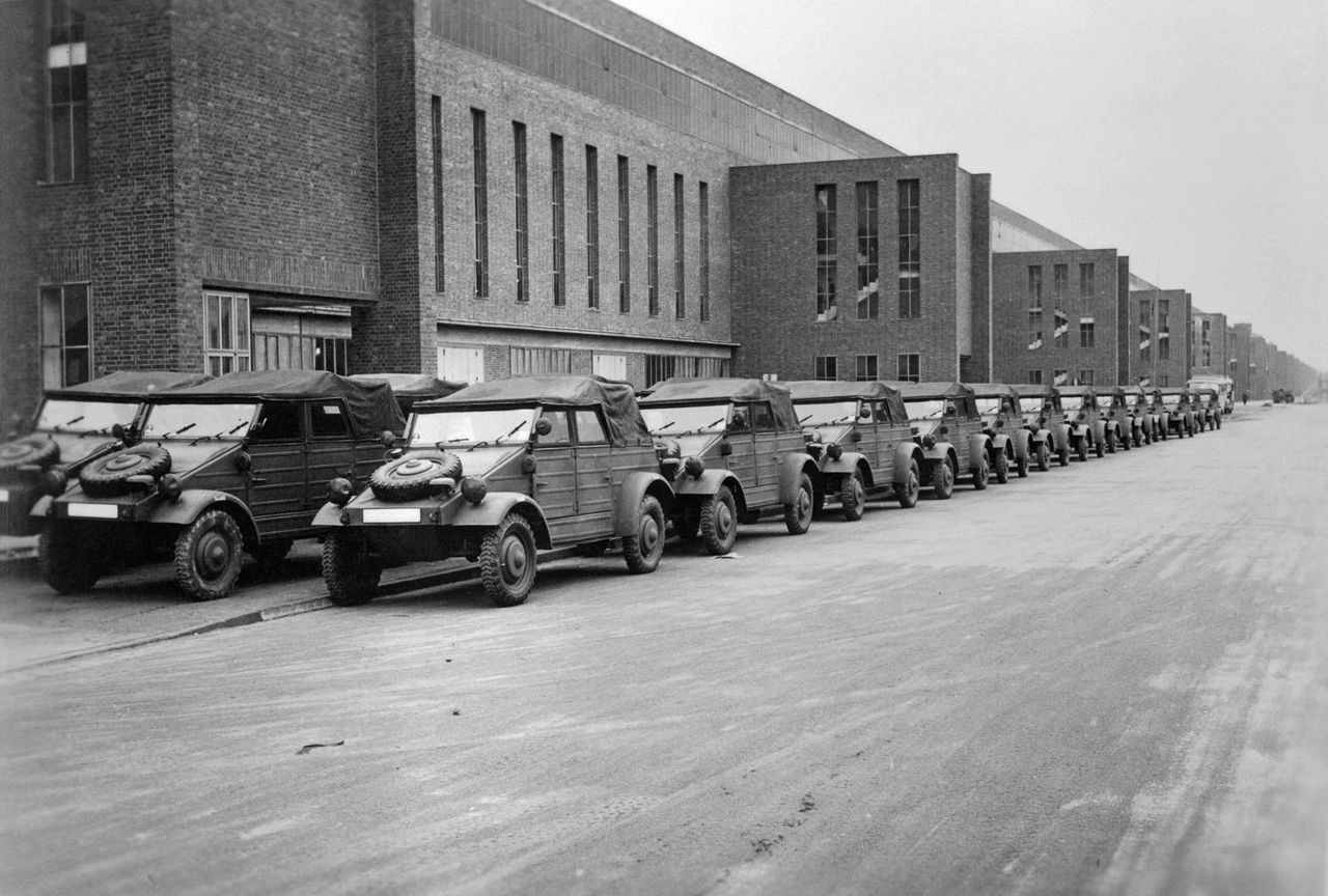 Ostatnia partia wyprodukowanych Volkswagenów Kübelwagenów (fot. archiwum Volkswagena)