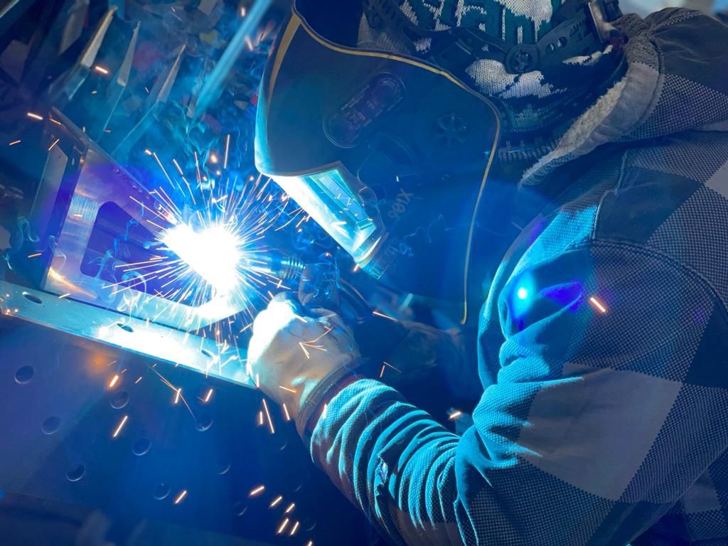 Produkcja rowerów elektrycznych Russell.