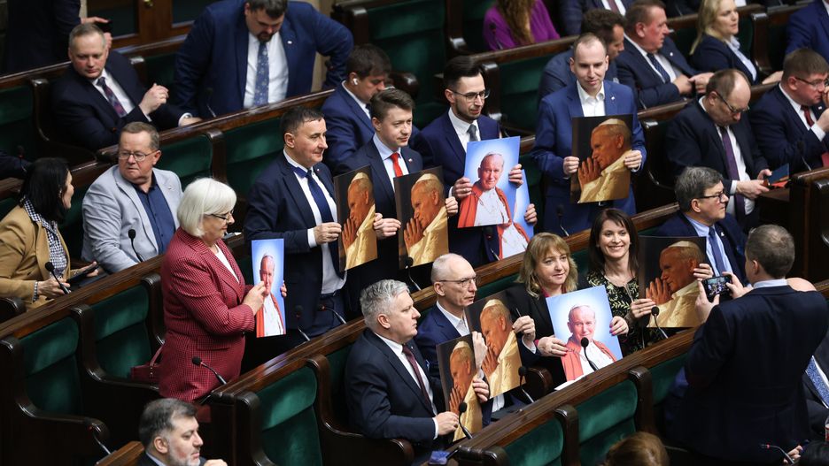 pos�owie PiS
Rafa� Guz
obrady Sejmu, polityka, posiedzenie, sala plenarna, sejm, Sejmu, w Sejmie