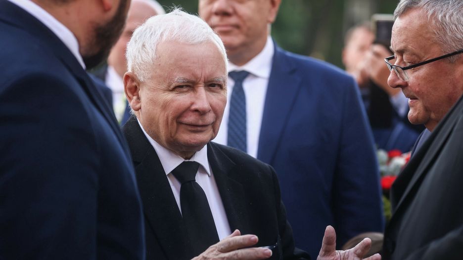 Jarosław Kaczyński wchodzi do rządu